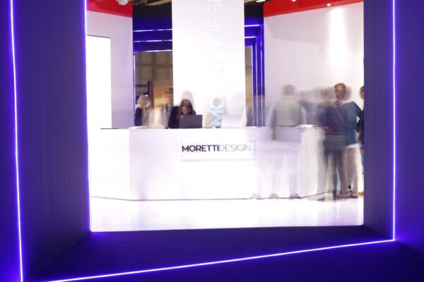 lavoro moretti stand 16 lavoro moretti stand 16