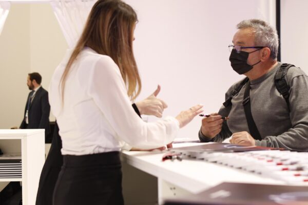 lavoro moretti stand 18 lavoro moretti stand 18